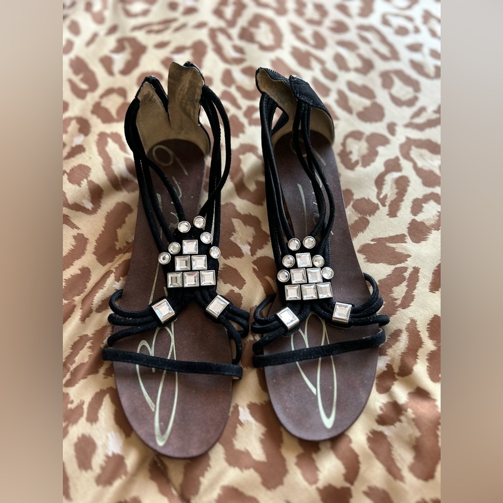 Women’s Suede Bejeweled Sandal- 9